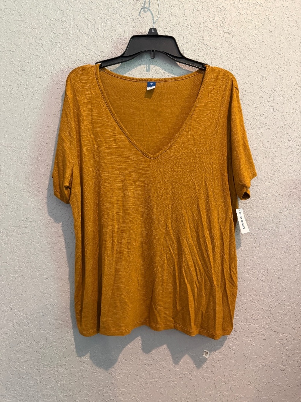 NWT Womens Old Navy V Neck T Shirt - Size L